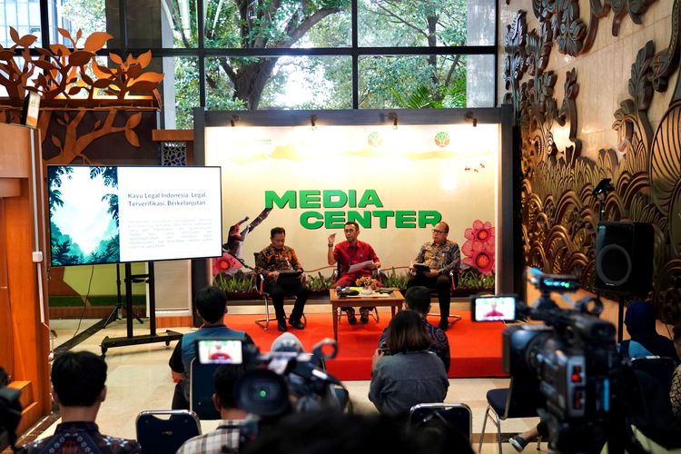 Kementerian Kehutanan Perkuat Pemantauan Hutan untuk Early Warning System Pencegahan Deforestasi