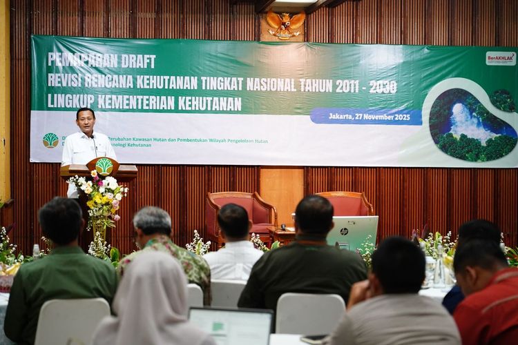Kemenhut Bahas Substansi Revisi Kedua RKTN 2011–2030Kemenhut Bahas Substansi Revisi Kedua RKTN 2011–2030