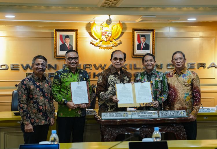 Menhut Tegaskan Penguatan Kepastian Hukum dan Integrasi Kawasan Hutan dalam Tata Ruang Nasional