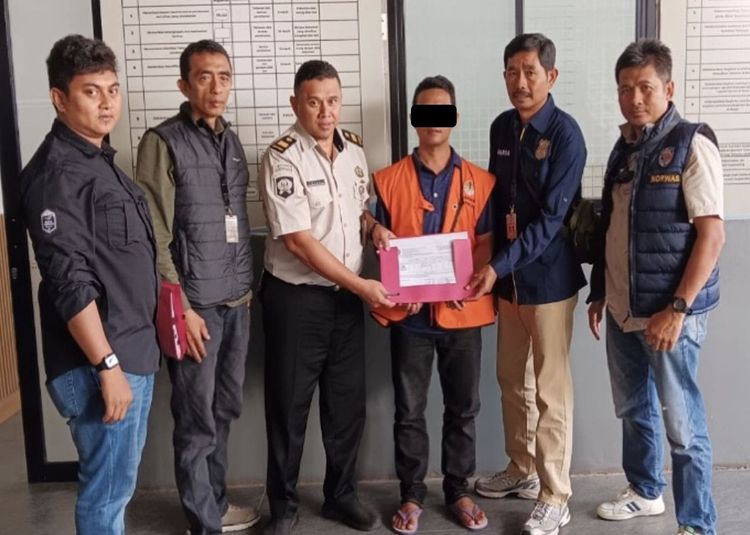 Penyelundupan Owa Jawa Dalam Koper Tujuan Oman Masuk Tahap Penuntutan, Kemenhut Serahkan Tersangka ke Kejaksaan