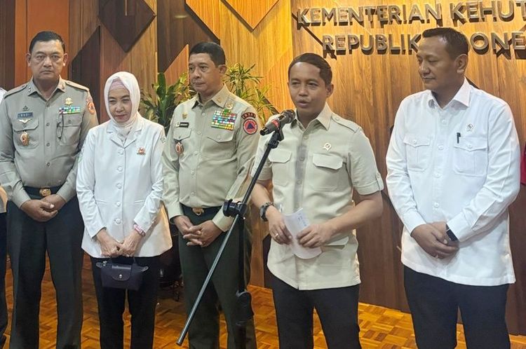 Menhut: Tahun Pertama Presiden Prabowo, Karhutla 2025 Berhasil Ditekan Signifikan