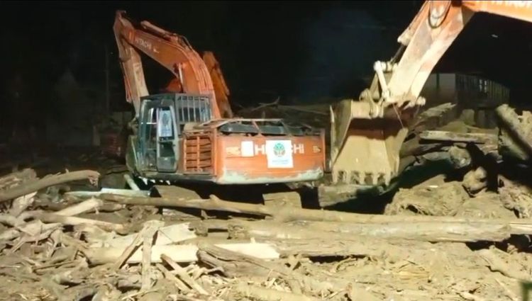 Akses Jalan hingga Sekolah Dibersihkan, Kemenhut Percepat Pemulihan Wilayah Terdampak