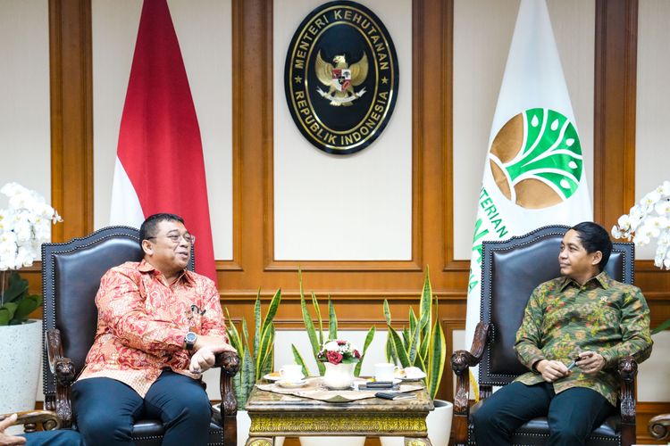 Menteri Kehutanan Dorong Integrasi Perhutanan Sosial dengan Perlindungan Jaminan Kesehatan dan Ketenagakerjaan
