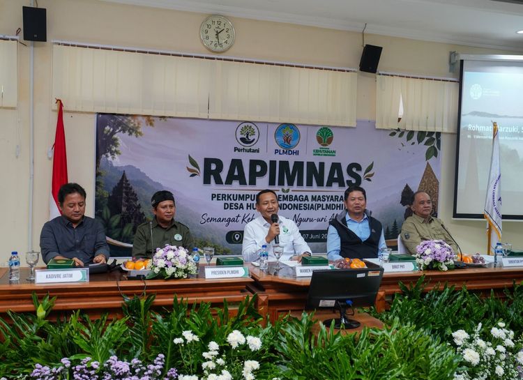 Wamenhut: Saatnya Perhutanan Sosial Naik Kelas Menjadi Penggerak Ekonomi Desa Hutan